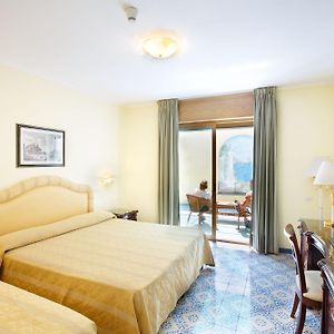 Dreibettzimmer